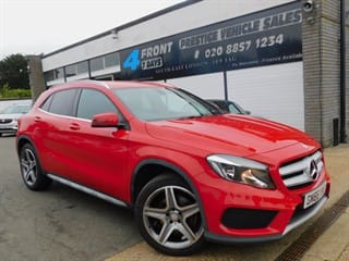Mercedes GLA220