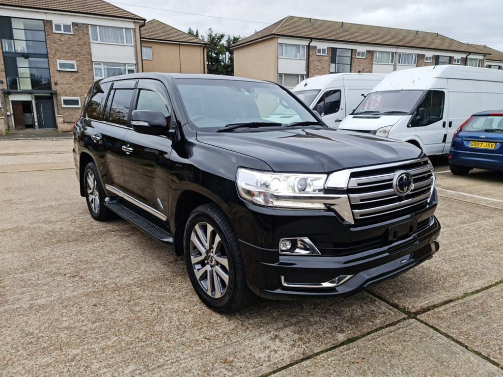 used Toyota Land Cruiser LAND CRUISER - ZX V8 4.6 AUTO 19-68 LEATHER SUNROOFS 8 SEATER IMPORT BIMTA MILEAGES FINANCE AVA in essex