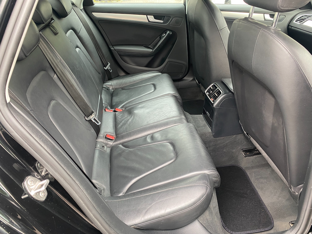 2015 15 AUDI A4