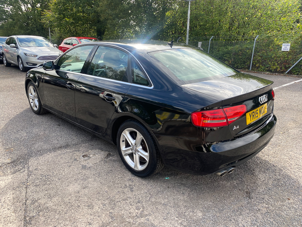 2015 15 AUDI A4