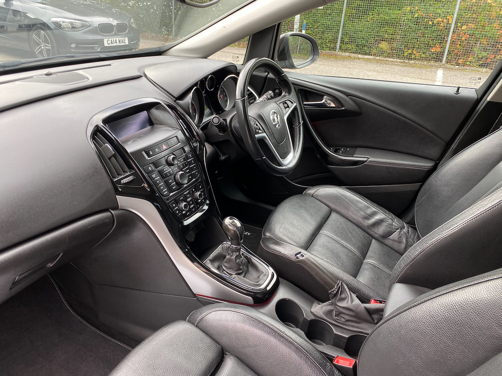2014 64 VAUXHALL ASTRA