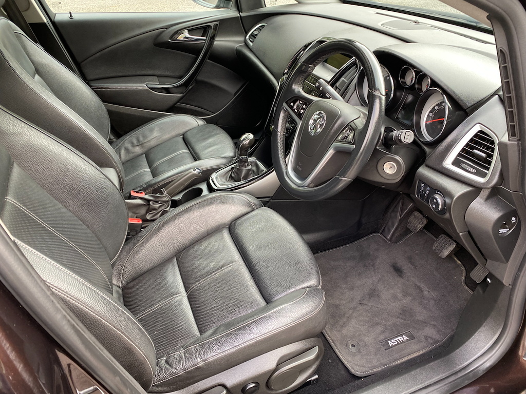 2014 64 VAUXHALL ASTRA