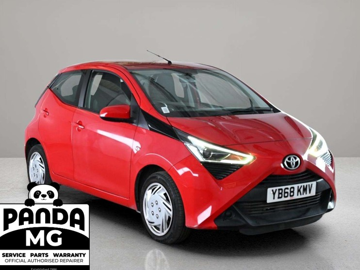 2018 68 TOYOTA AYGO 1.0 VVT-i x-play Hatchback 5dr Petrol Manual Euro