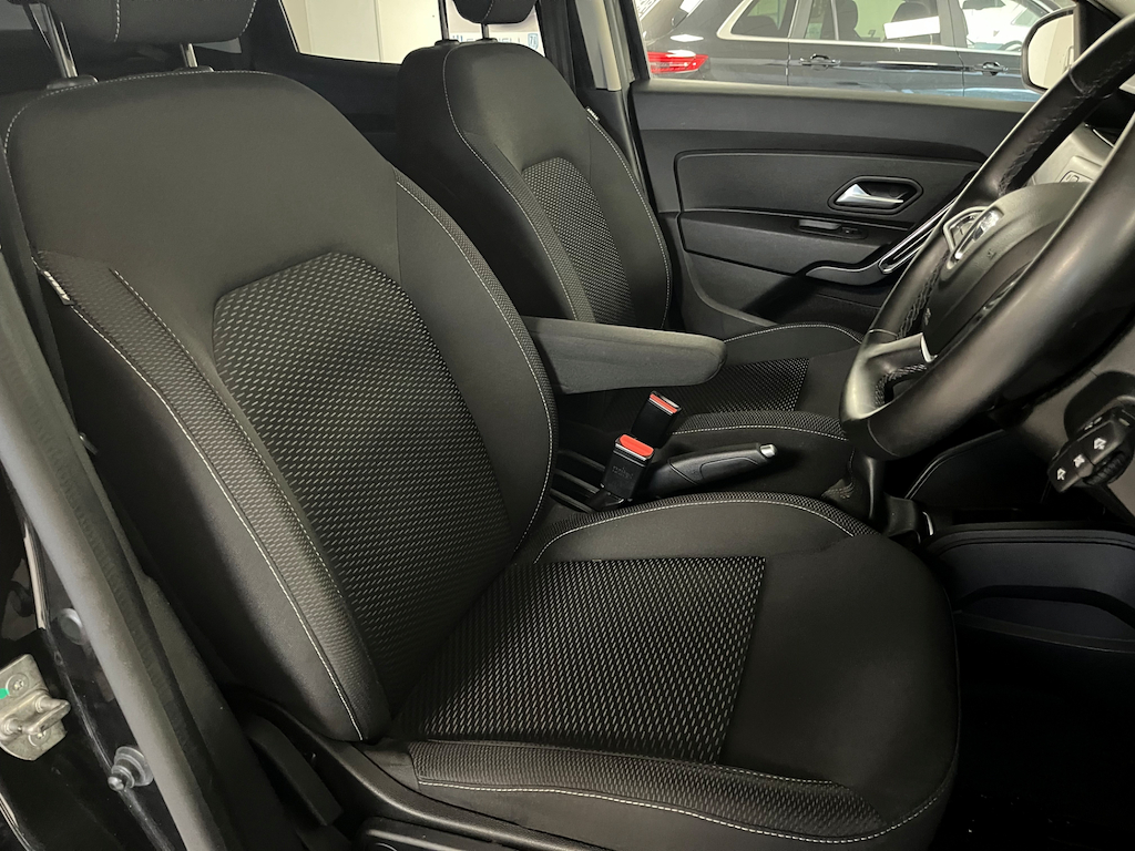 2020 20 DACIA DUSTER