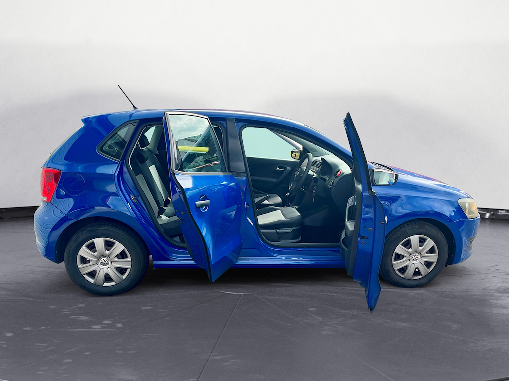 2010 10 VOLKSWAGEN POLO