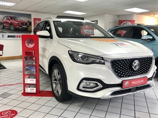 MG HS