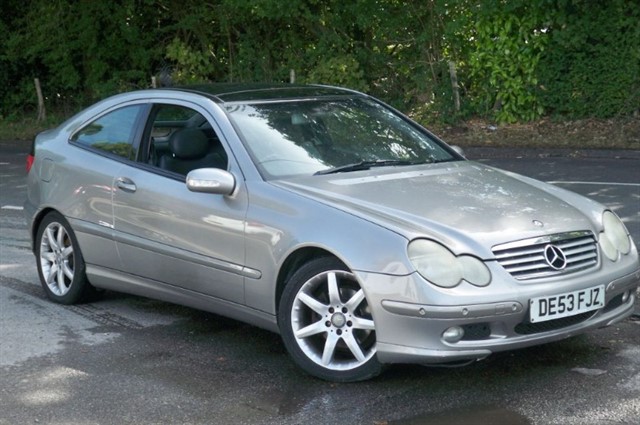 Mercedes C200 in Tadworth Surrey