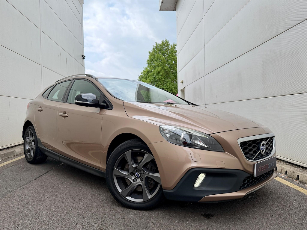 Volvo V40