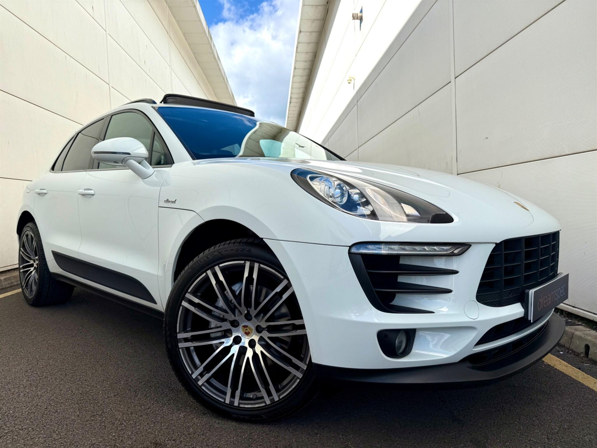 2016 Porsche Macan