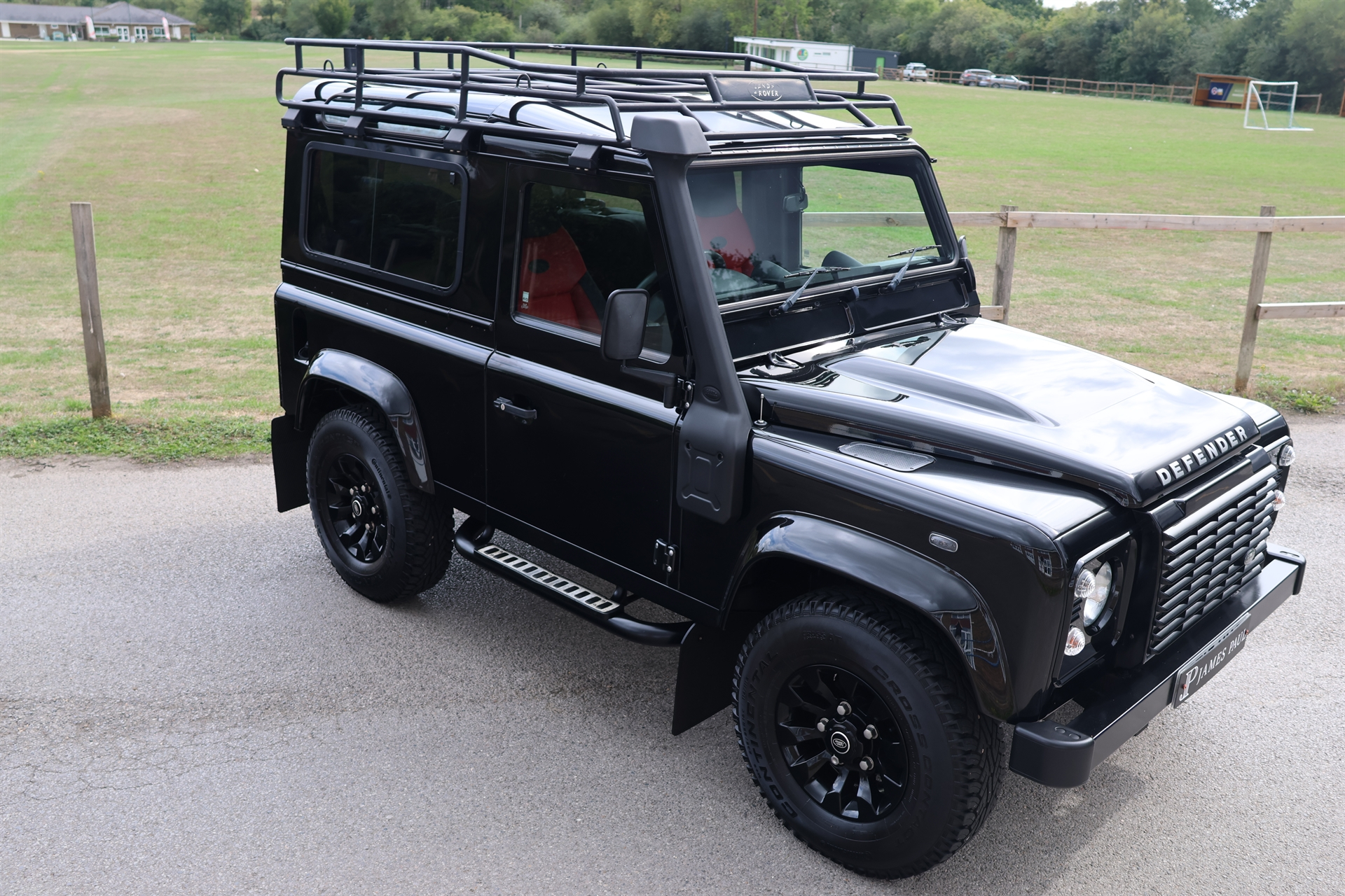 2015 Land Rover Defender 90