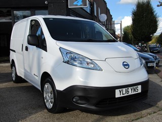 Nissan NV200