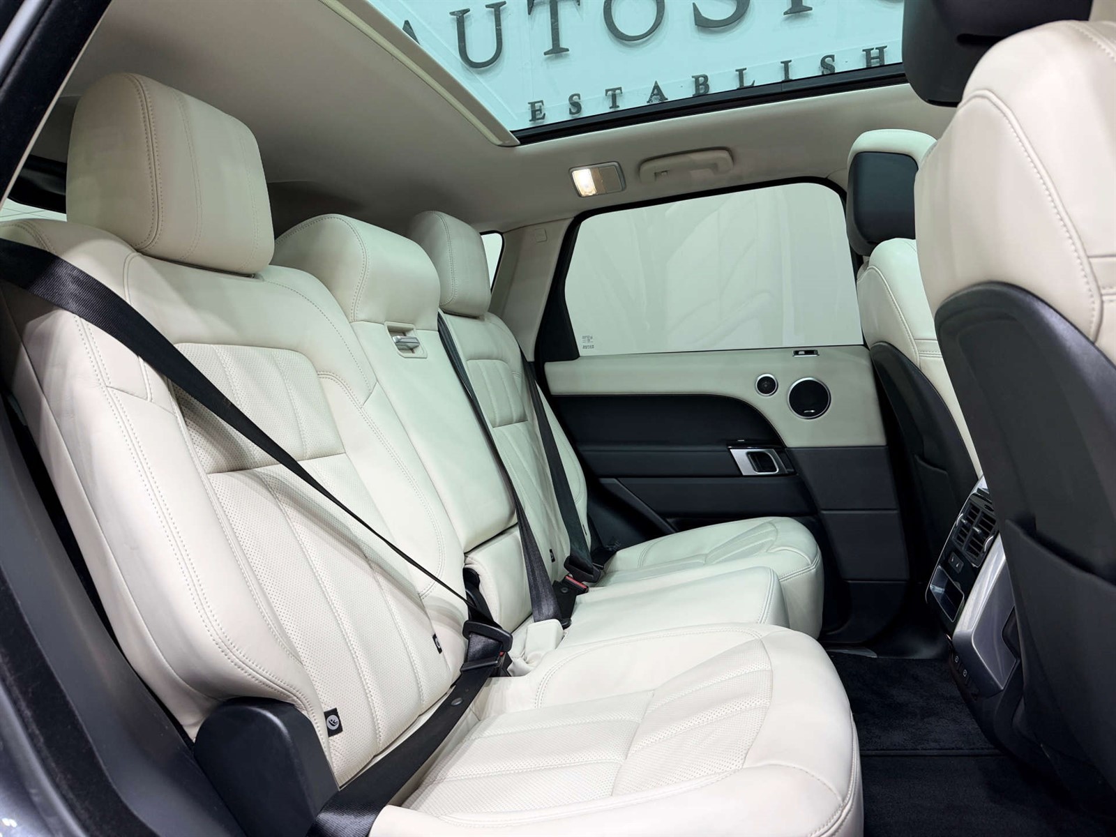 Used Land Rover Range Rover Sport HSE Silver D MHEV Auto 4WD ...