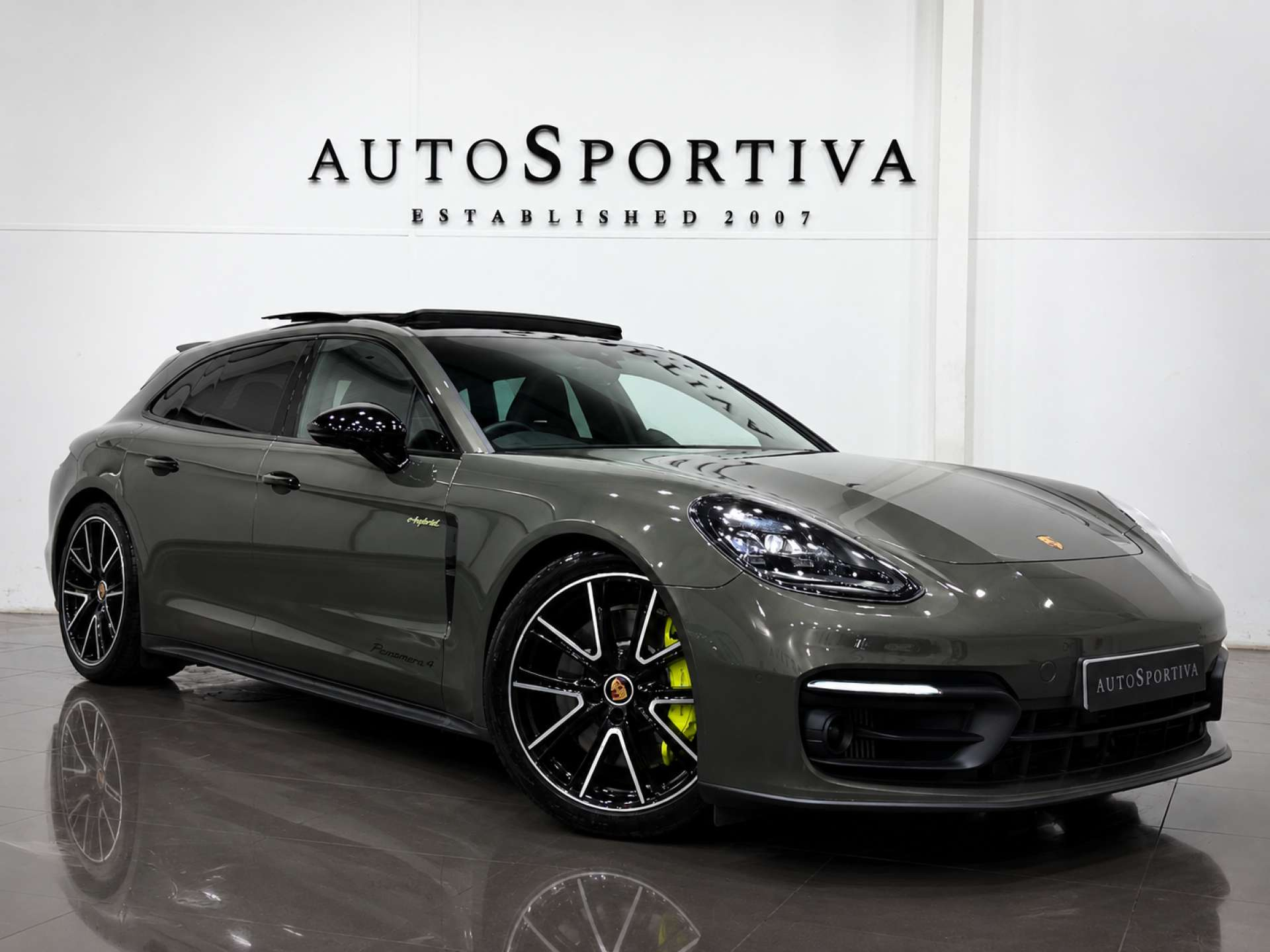 2023 Porsche Panamera