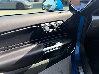Used Ford Mustang from Auto-Sportiva