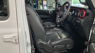 Used Jeep Wrangler from Auto-Sportiva