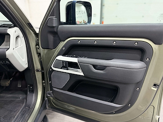 Used Land Rover Defender from Auto-Sportiva