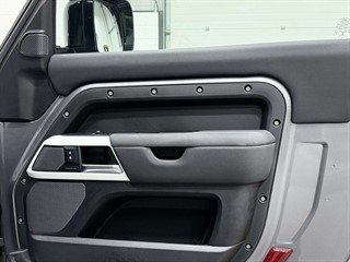 Used Land Rover Defender from Auto-Sportiva