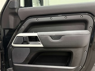 Used Land Rover Defender from Auto-Sportiva