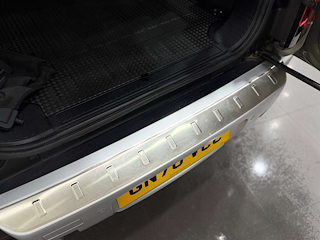 Used Land Rover Defender from Auto-Sportiva
