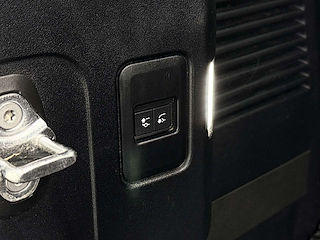 Used Land Rover Defender from Auto-Sportiva