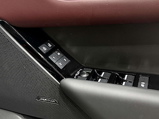 Used Land Rover Range Rover Velar from Auto-Sportiva