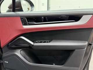 Used Porsche Cayenne from Auto-Sportiva