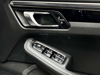 Used Porsche Macan from Auto-Sportiva