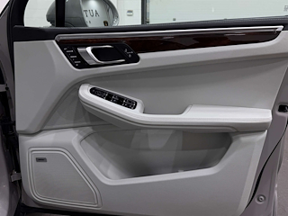 Used Porsche Macan from Auto-Sportiva