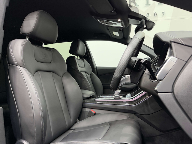 Used Audi Q8