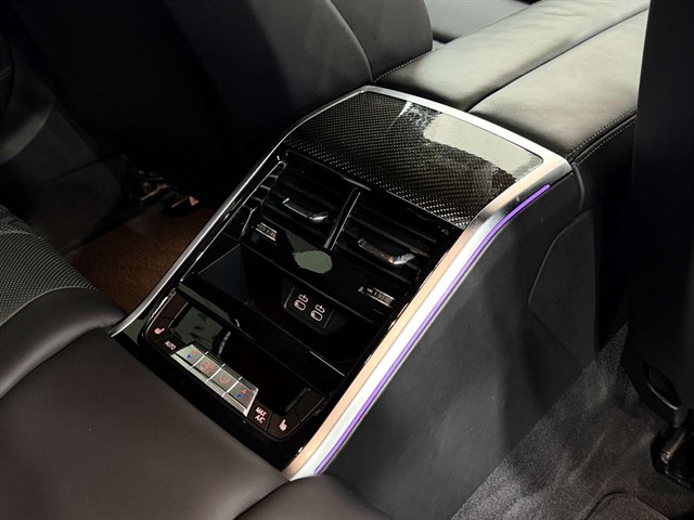 Used BMW M8
