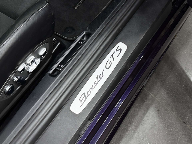 Used Porsche 718 Boxster