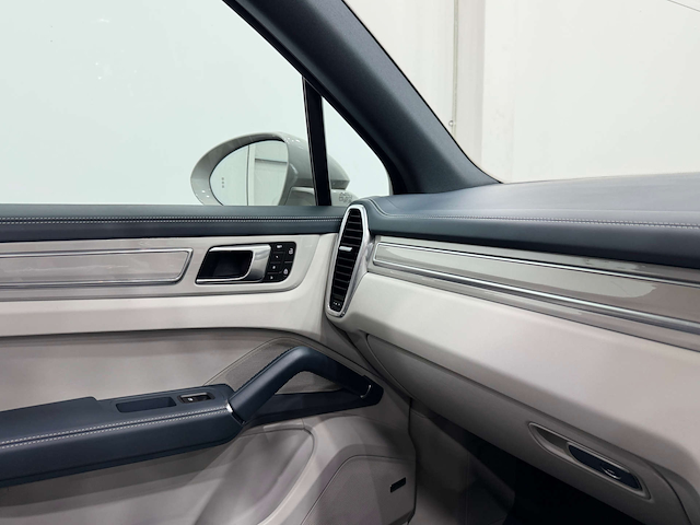 Used Porsche Cayenne