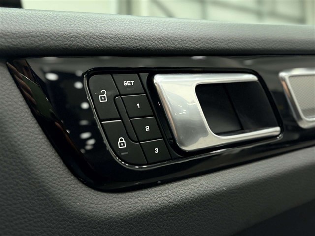 Used Porsche Cayenne