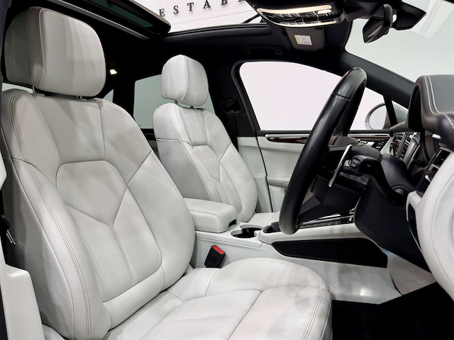 Used Porsche Macan