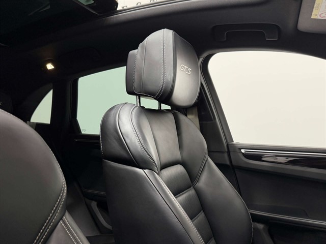 Used Porsche Macan