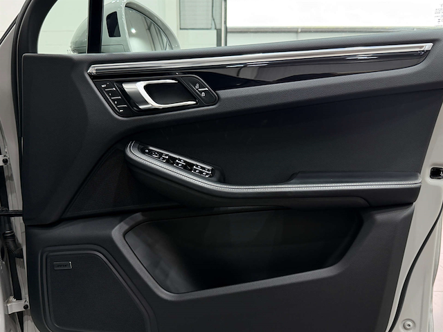 Used Porsche Macan