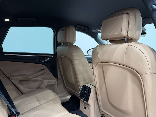 Used Porsche Macan