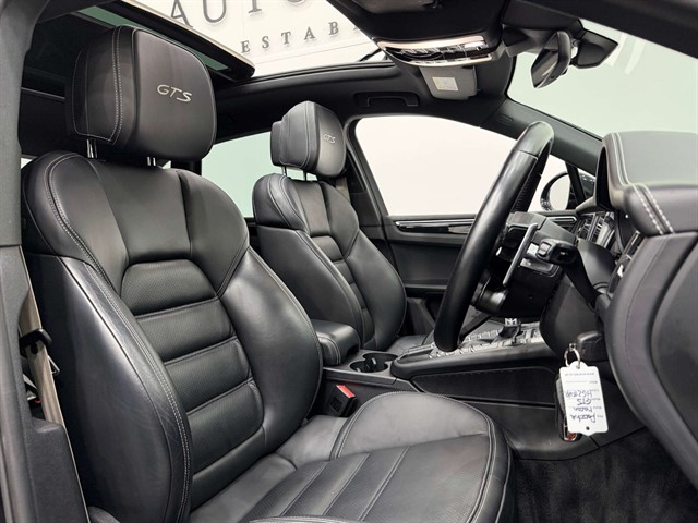 Used Porsche Macan