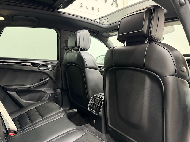 Used Porsche Macan