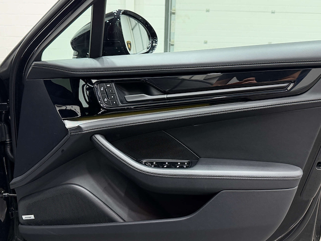 Used Porsche Panamera
