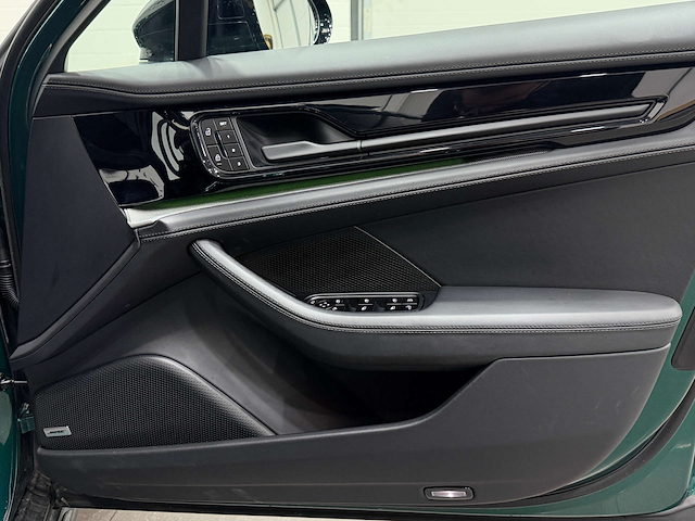 Used Porsche Panamera