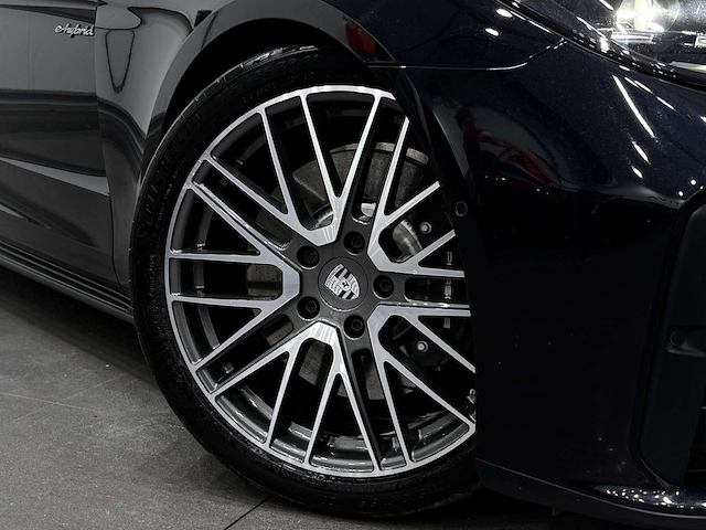 Used Porsche Panamera