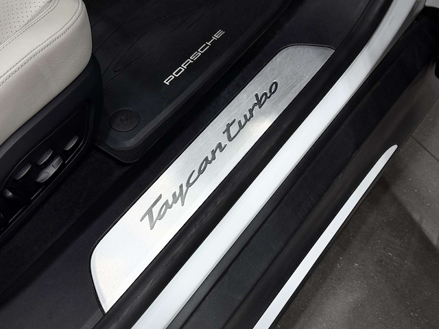 Used Porsche Taycan