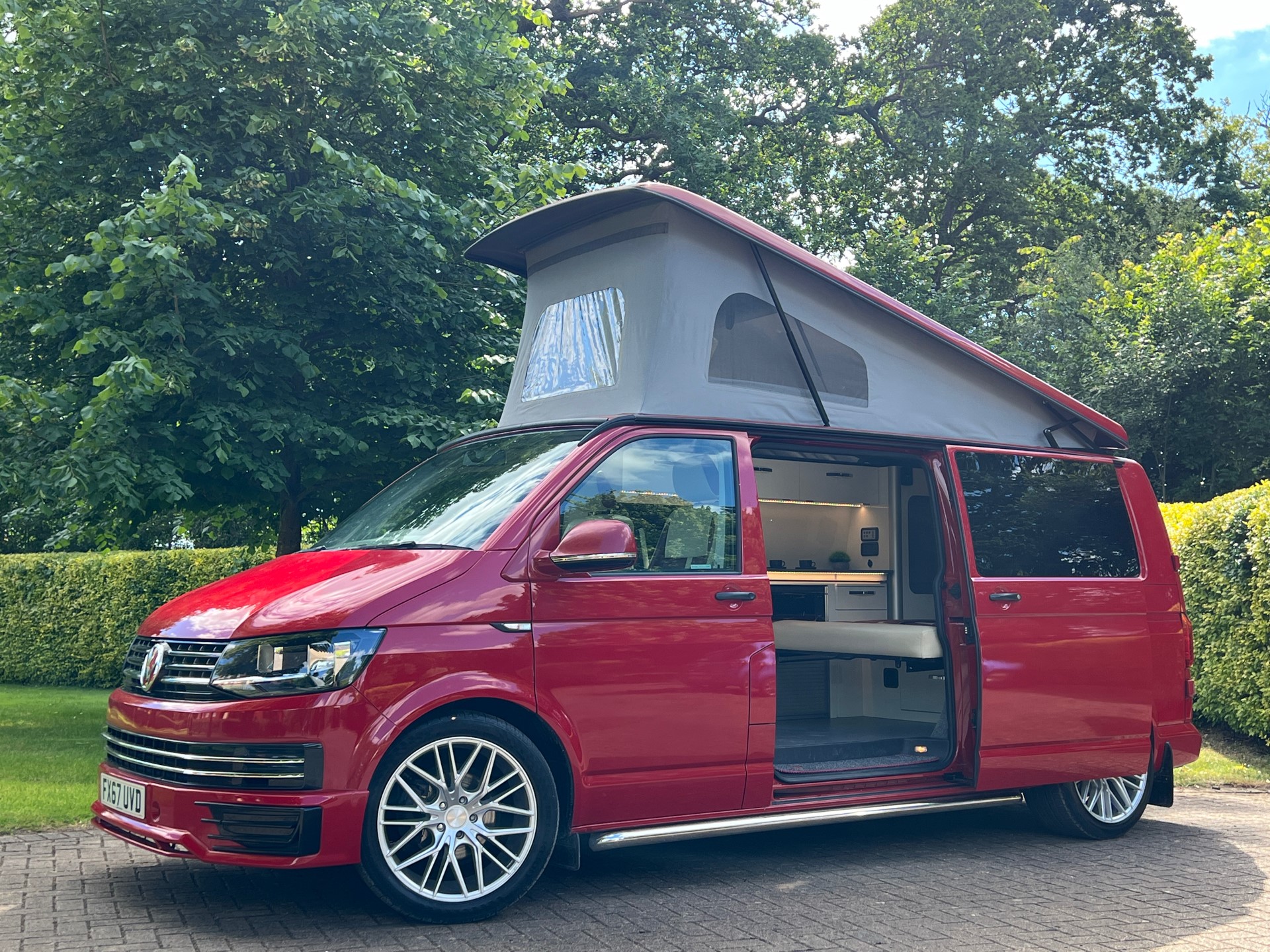 Vw Kombi Camper Volkswagen Transporter Conversion Vw Van