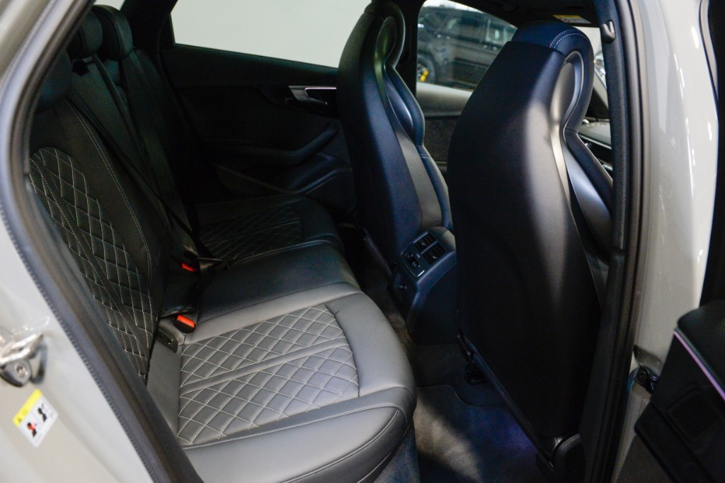 Audi headrests - .de