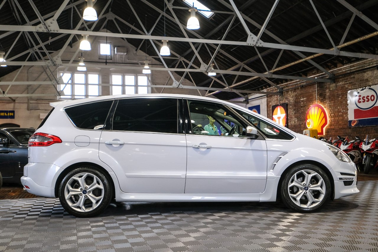 Ford S-Max, The Car Specialists