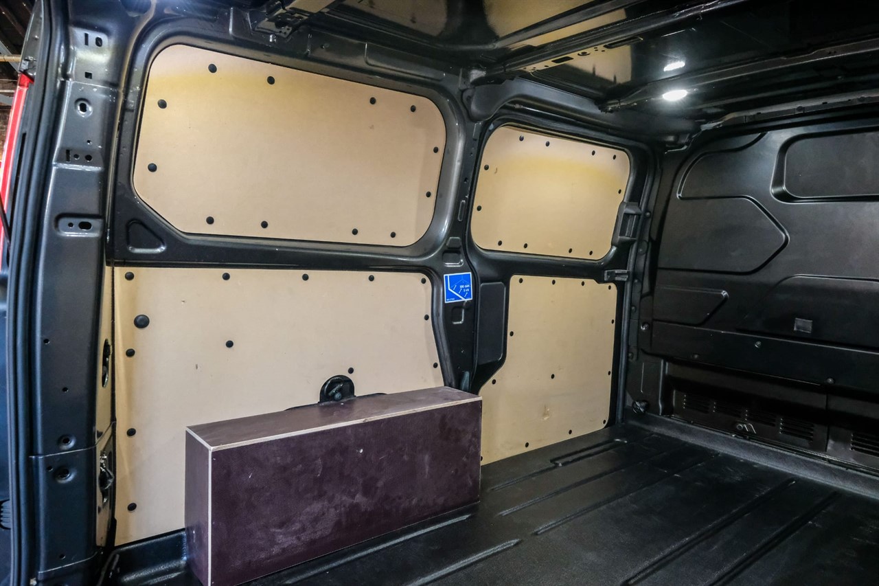 transit custom bulkhead hatch