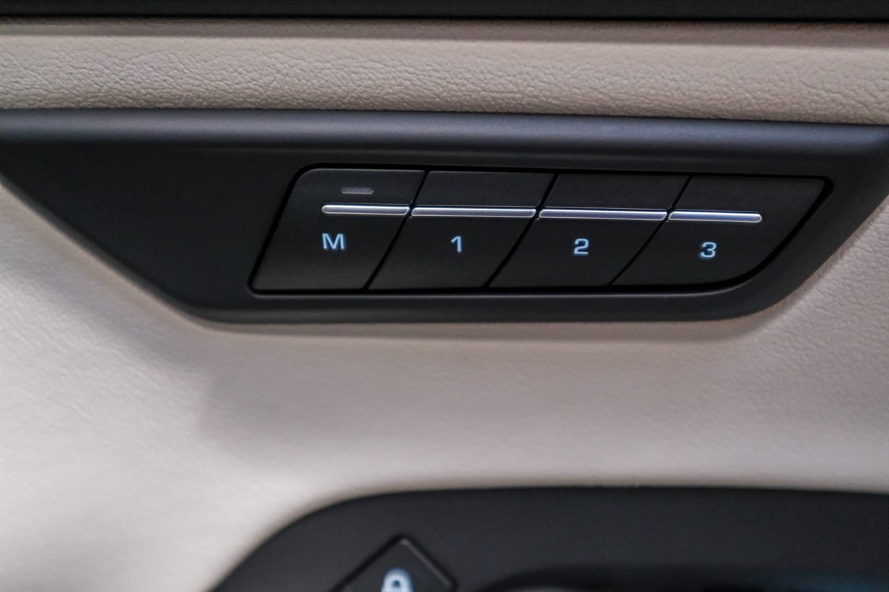 Top 110+ imagen jaguar gas tank button In.thptnganamst.edu.vn