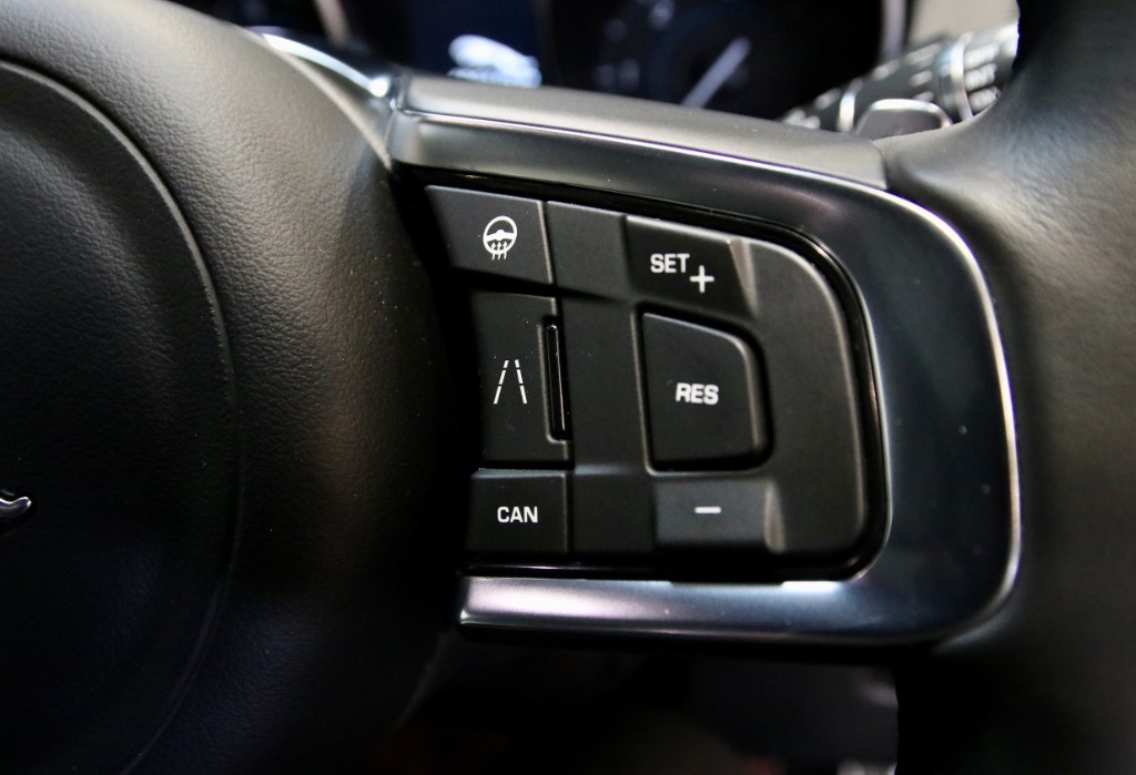 Introducir 75+ imagen jaguar f pace warning lights In.thptnganamst.edu.vn