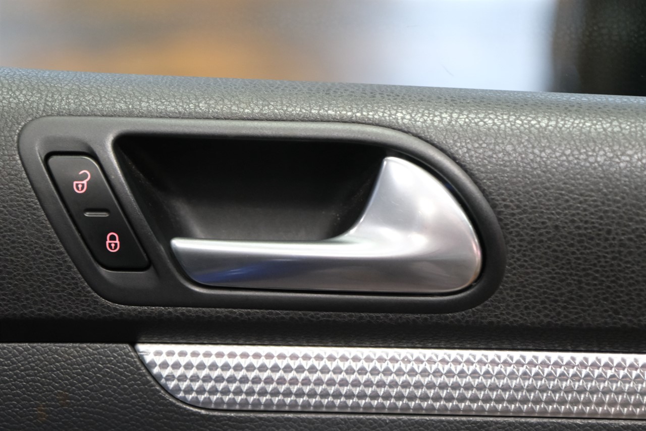 For Vw Golf 5 Gti Mk5 4 Doors Interior Central Control Panel Door
